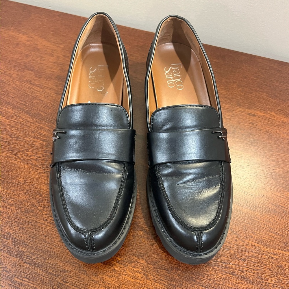 Wmns Franco Sarto Black Platform Loafer size 8